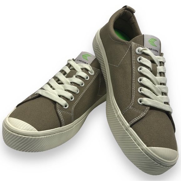Cariuma Other - Cariuma Sand Contrast Thread Canvas Unisex OCA Low Sneaker M 9.5 W 11
